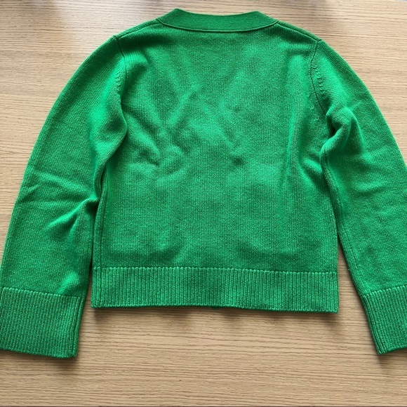 ❌ SOLD ❌ Lisa Yang Cashmere Cardigan and Bralette Set in Green - Picture 5 of 11